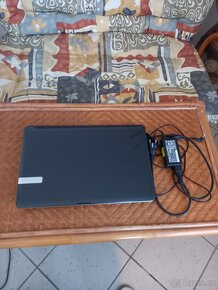 Acer TravelMate P253 - 9