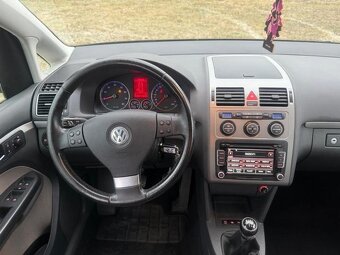 Prodám Volkswagen Touran 1.4 TSI 103KW - WEBASTO - 9