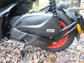 APRILIA SR 200 GT - 9