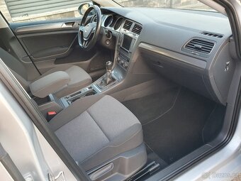 VOLKSWAGEN GOLF 1.6 TDI SERVIS KNIHA, DPH, NAVI, MOC KRÁSNÝ - 9