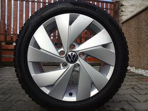 ZIMNÍ ORIGINÁL VW ŠKODA 17" pneu Pirelli 205/50R17 - 9