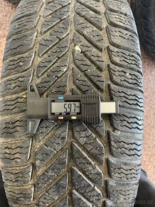 Originalní ALU kola Škoda 5x112 r16 zimní pneu 6mm - 9