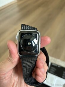 Apple Watch SE 2020 - 9