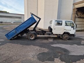 Nissan Cabstar hákový nosič kontejnerů, dabl kabina - 9