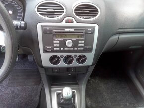 Prodám Ford Focus II 1.4i  118000km - 9