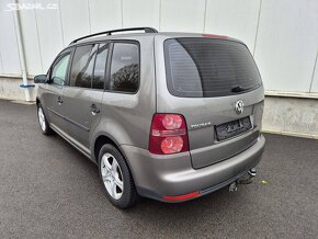 VW Touran 1.9TDI 77kW 7 míst,bez koroze,tažné,navi,serviska - 9