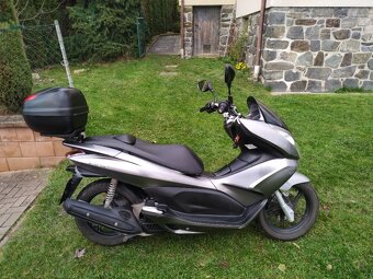 Honda PCX 125 (2011) kufr, po kompletním servisu - 9