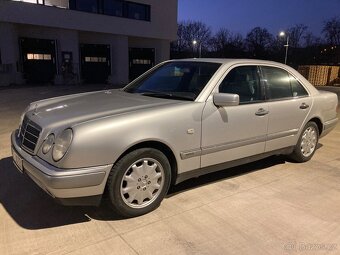 Mercedes Benz E 280 W 210 elegance  5st. automat - 9