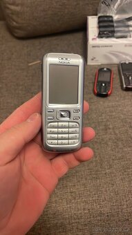 Nokia - 9