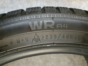 4x -- 235/40 R19 Zimní pneu Nokian WR A4 -- - 9