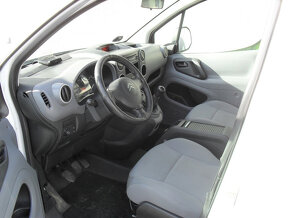 Citroën Berlingo 1,6 HDi Tažné PDC 139.000Kč - 9