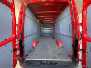 VW CRAFTER 2.0 TDI MAXI - krásný stav - 9