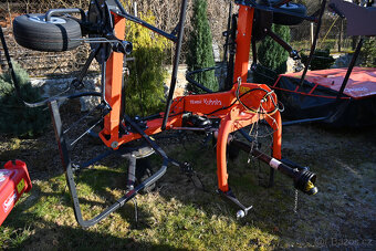 Rotorový obraceč píce Kubota TE 4052 - 9