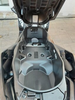 Yamaha Xmax 300 Tech MAX, 2023 - 9