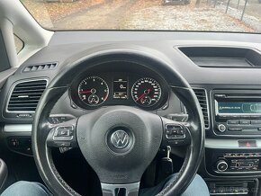 VW. Sharan III 2,0 TDI - 103kw. PĚKNÝ STAV A PO SERVISU - 9