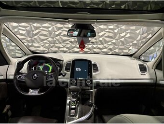 RENAULT Espace V dCi 160 INITIALE PARIS EDC 04/2017 - 9