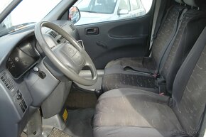 TOYOTA HIACE 2.5 D-4D - 9