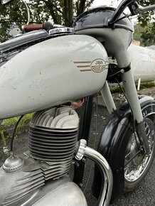 Jawa 250/353 s TP Ambasador / kývačka - 9