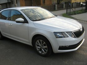 Škoda Octavia  1.0 tsi najeto jen 9800km - 9