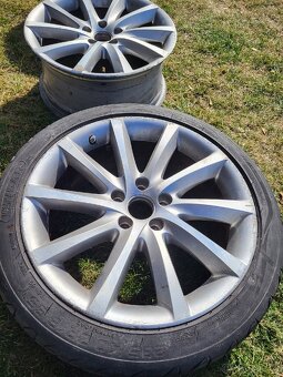 Alu kola originál VW 5X112 R18 8J ET44 Passat B6 - 9