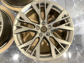 original vw Golf GTI 7 Santiago r19 5x112 5G0601025AN DPH - 9