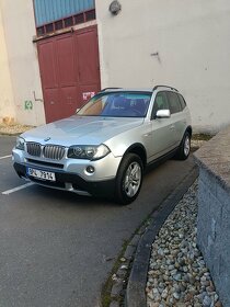 BMW X3 3.0d manuál - 9