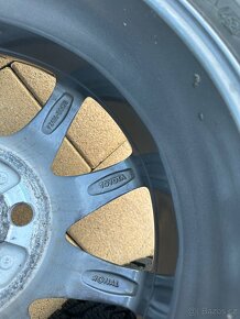 Toyota Yaris zimna sada kolies 175/65 r15 - 9