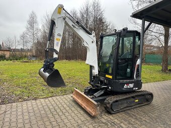 Bobcat e26 minibagr + rychloupinak + lžíce 3x - 9