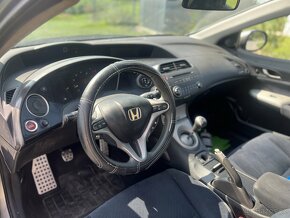 Honda Civic 8g 1.8 vtec 103kw •NOVÁ STK•PůvodCZ• - 9