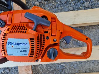 Husqvarna 445 440 435 motorova pila - 9