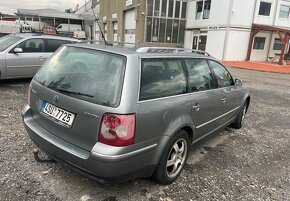 VW  Passat 5.5 2.5 TDI V6, 132 kW. rok 2004. - 9