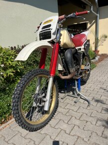 Yamaha YZ 250 1982 - 9