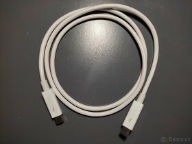 Různé typy kabelů USB A, USB C, DP, HDMI, VGA, DVI atd.. - 9