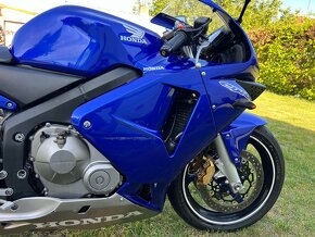 Honda CBR 600 RR - 9