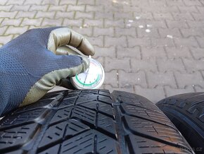 215/65/17 zimní pneu pirelli - 9