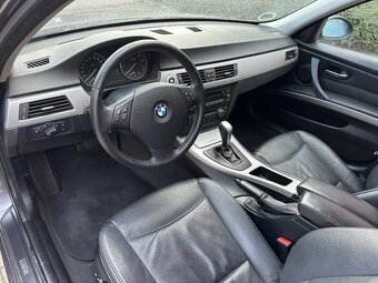 BMW Řada 3 E91 320i 125kW Automat Aut. klima Kůže Tažné - 9