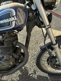 Kawasaki TR 250 - 9