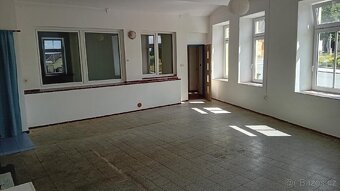 Dům zastavěná plocha 231 m2, parcela 256 m2, Ševětín - 9