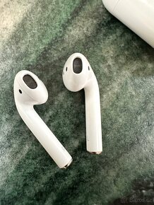 Apple AirPods 2, top stav - 9