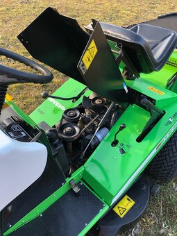 Etesia Zahradní traktor traktůrek sekačka Etesia Briggs - 9