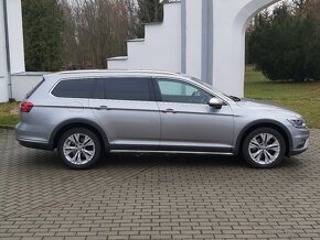 Volkswagen Passat Alltrack 2.0 TDi 140 kw, 2018, poškozený - 9