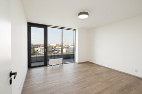 Pronájem bytu 3+kk 80 m² - 9