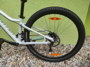 Značkové dětské kolo SPECIALIZED 27,5"/13"(XS) disk - 9