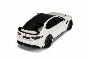 Alfa Romeo Giulia GTAm 2020 1:18 OttoMobile - 9