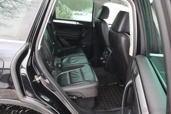 Volkswagen Touareg 3,0 V6TDi, DSG,4x4,1 Majitel - 9