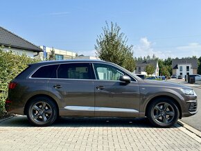 Audi Q7 3,0TDI S-Line TOP STAV - 9