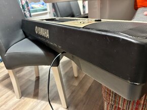 Yamaha psr 740 - 9