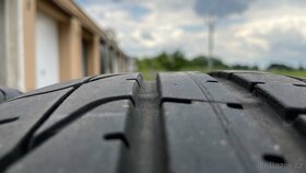 Letní pneu PIRELLI P ZERO MO 235x50 R19 99W - 999 Kč/2 ks - 9