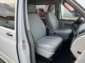 VW Transporter T5,2,0TDI,5MÍST,Závěs,Klima,Temp - 9