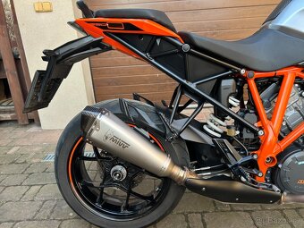 KTM 1290 Super Duke GT - 9